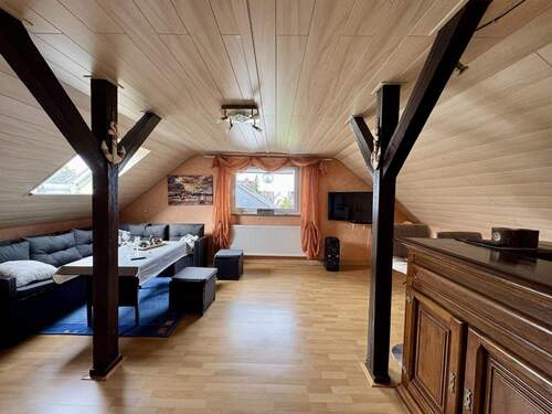 Wohnen (Nutzfläche) DG - 