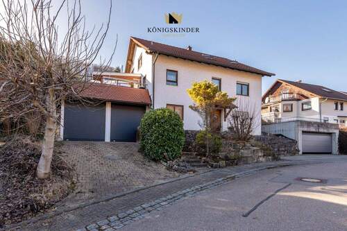 Außenansicht - 8 Zimmer Einfamilienhaus zum Kaufen in Gruibingen