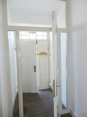 Haustür mit Windfang - 