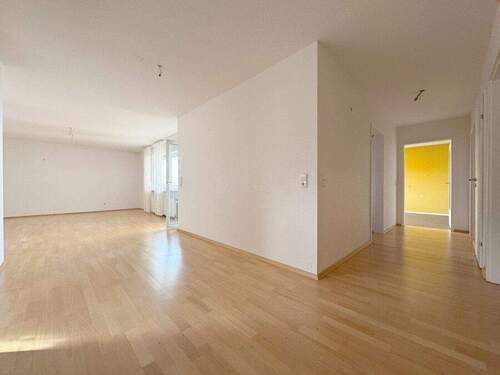 Wohnbereich Ansicht 1 - 3 Zimmer Etagenwohnung zum Kaufen in Besigheim