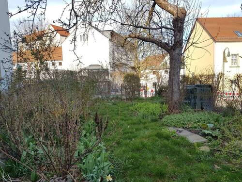 Gartenbereich - Mehrfamilienhaus, Wohnhaus mit 352,00 m&sup2; in Radeberg zum Kaufen