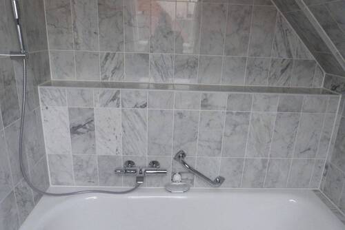 Bad - 4 Zimmer Etagenwohnung in Hoppegarten