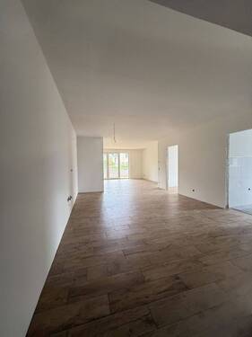 Küchen- und Wohnbereich - 3 Zimmer Etagenwohnung in Bad Doberan