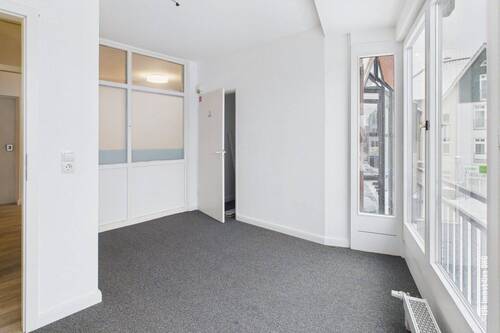 Büro 4 - 