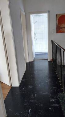Diele 1.E, 3 Schlafzimmer, Bad - 