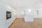 Kochinsel mit integrierter Bar - 