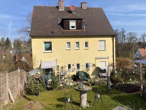 Südseite - 9 Zimmer Mehrfamilienhaus, Wohnhaus in Schwabach-Wolkersdorf