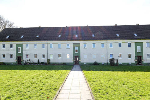 Außenansicht - 3 Zimmer Etagenwohnung zum Kaufen in Sande