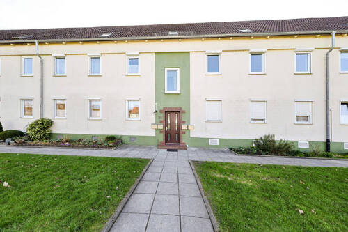 Außenansicht - 3 Zimmer Etagenwohnung in Sande