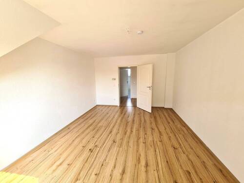 Wohnzimmer bisher - Etagenwohnung mit 101,00 m&sup2; in Ahlen zum Kaufen