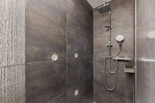 Bodentiefe Dusche - 