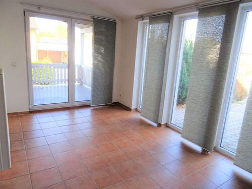 Wintergarten - 3 Zimmer Etagenwohnung in Vilseck