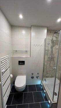 innenliegendes Badezimmer... - 