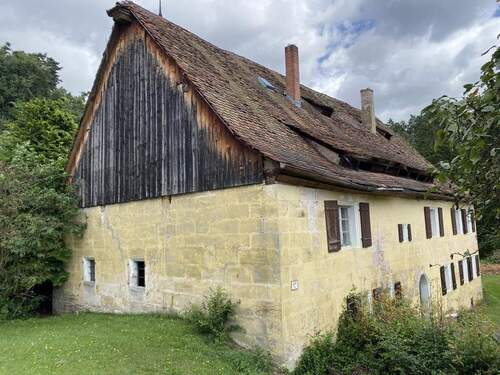 Mühlengebäude - 8 Zimmer Einfamilienhaus in Lauf
