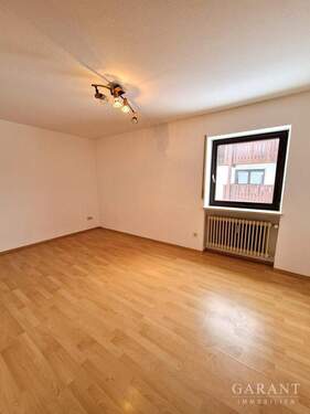 Schlafzimmer - 2 Zimmer Etagenwohnung zum Kaufen in Pocking