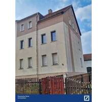 Solide Doppelhaushälfte mit großem Garten - Rositz