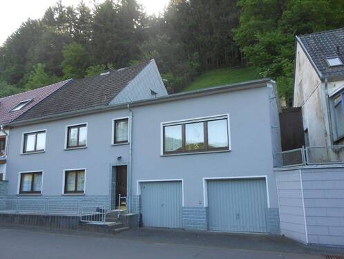 Front2.JPG - 5 Zimmer Einfamilienhaus zum Kaufen in Birresborn