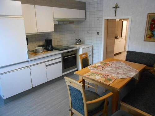 Küche.JPG - 5 Zimmer Einfamilienhaus in Birresborn