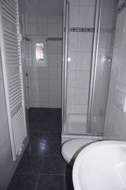 Badezimmer - Etagenwohnung mit 49,40 m² in Chemnitz zur Miete