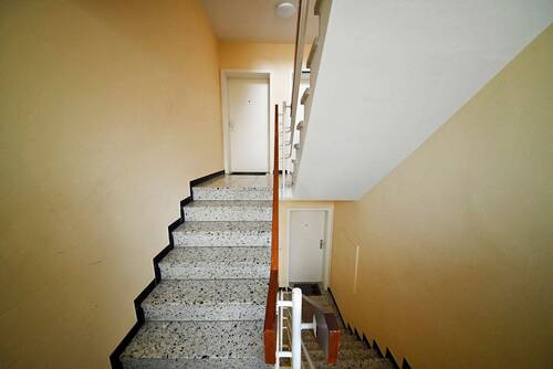 Treppenhaus - Etagenwohnung mit 98,30 m² in Bad Bergzabern zum Kaufen