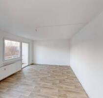 2-Raum-Wohnung mit Balkon, EBK möglich - Chemnitz Hutholz
