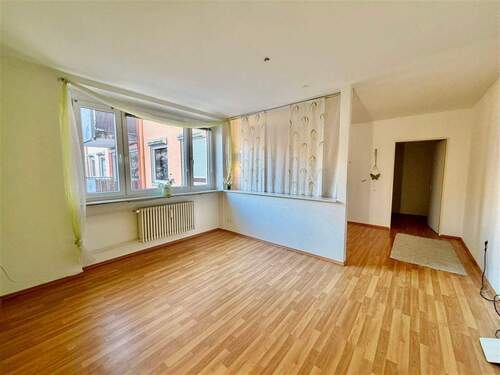 Raumteiler zum Schlafbereich - 1 Zimmer Etagenwohnung in Nürnberg