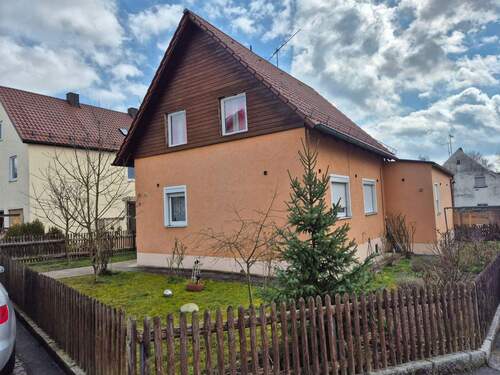 Ansicht - Freistehendes EFH für eine große Familie mit Garten und guter Verkehrsanbindung