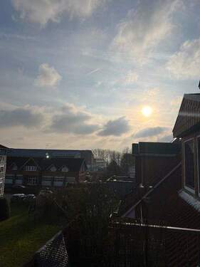 Ausblick vom Balkon.png - 