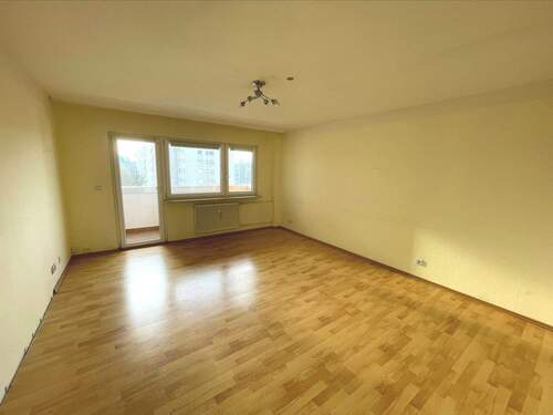 Wohnbereich - 3 Zimmer Etagenwohnung zum Kaufen in Dietzenbach