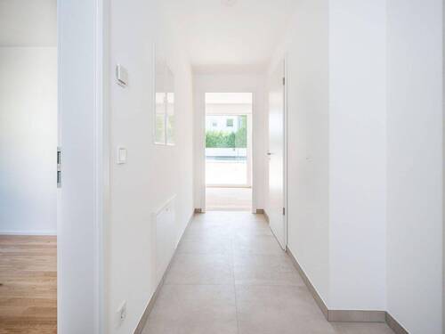 Diele - 2 Zimmer Etagenwohnung zum Kaufen in Parsdorf
