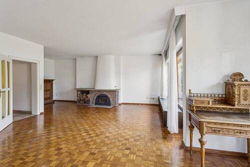 Wohnzimmer mit Kamin - 