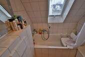 Badewanne - 3 Zimmer Etagenwohnung in Osnabrück