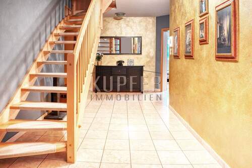 © KUI Anwesen Gerhardshofen - Mehrfamilienhaus, Wohnhaus mit 231,20 m&sup2; in Gerhardshofen zum Kaufen