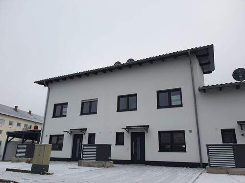 Ansicht Nord - 5 Zimmer Mehrfamilienhaus, Wohnhaus in Waldkraiburg