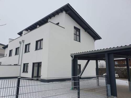 Ansicht Süd-Ost - Mehrfamilienhaus, Wohnhaus mit 150,00 m&sup2; in Waldkraiburg zum Kaufen