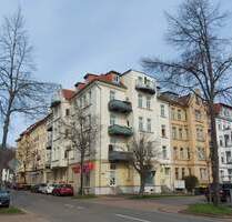 Exklusive 4-Zimmer Eigentumswohnung mit zwei Balkonen für gehobene Ansprüche in gefragter Wohnlage in Gera Untermhaus