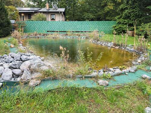 Schwimmteich - Bungalow mit Schwimmteich auf 900 m² Grundstück - naturnah wohnen in zentraler Lage - provisionsfrei