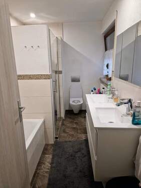 Bad EG - 8 Zimmer Mehrfamilienhaus, Wohnhaus zum Kaufen in Denkendorf