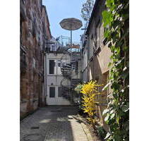 Ruhige Wohnung im Rückgebäude mit Kamin - Fürth Mathildenstraße