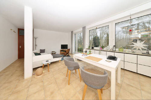 Offen gestalteter Wohn- und Essbereich - 