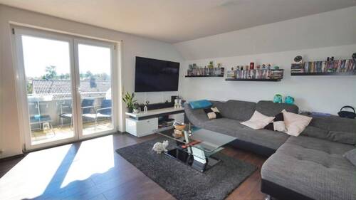 Gemütliches Wohn-Esszimmer mit Balkonzugang - 3 Zimmer Etagenwohnung zum Kaufen in Salem