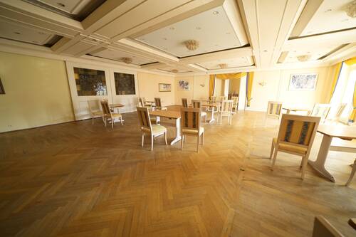 Saal - 