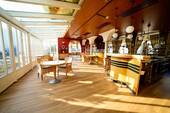 Bar/ Café - 