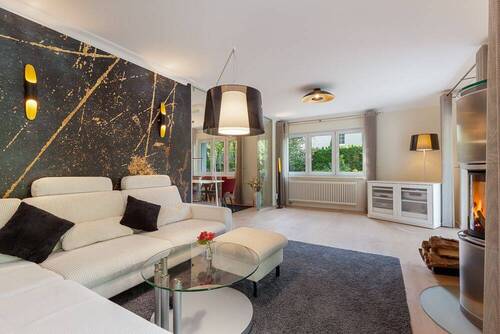 Wohnbereich - Einfamilienhaus mit 301,00 m² in Berlin zum Kaufen