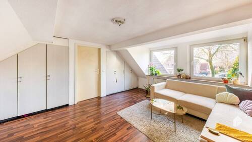 1. OG Wohnzimmer 2 - 