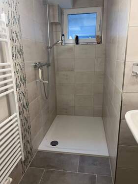 Souterrain Gäste-Dusche - 
