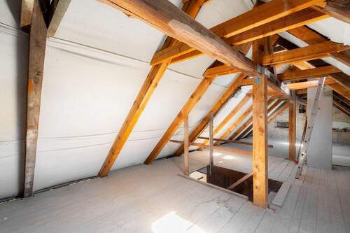 Dachboden Ansicht 1 - 