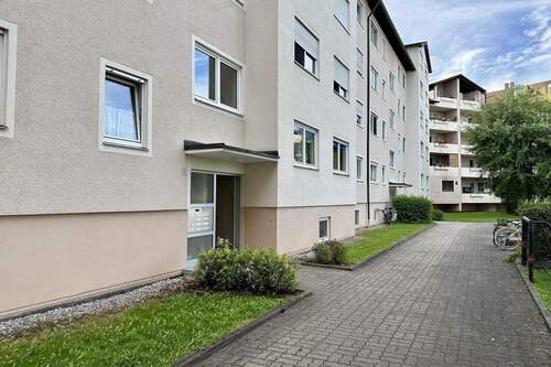 Wohnanlage Eingangsbereich - 