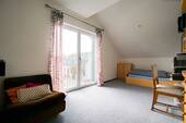 Kinderzimmer E1 - 6 Zimmer Etagenwohnung in Wilhelmsdorf
