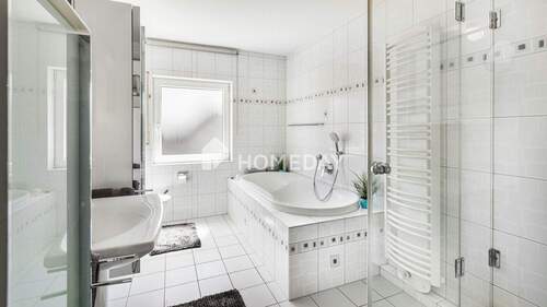 DG Badezimmer 1 - 